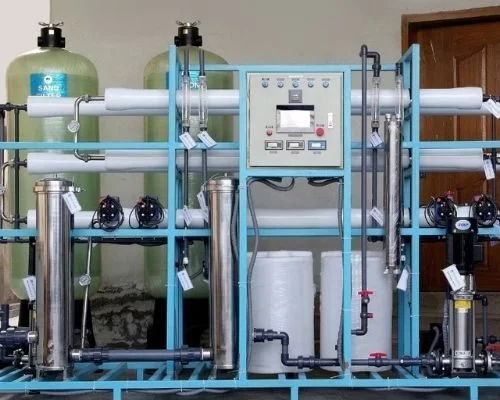Effluent treatment plant in a pharmaceutical facility using advanced filtration and chemical dosing systems